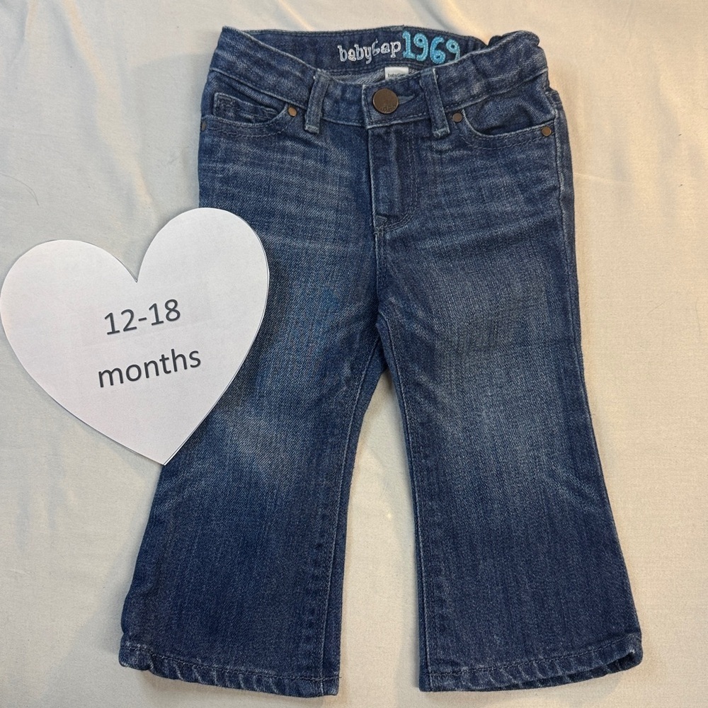 GAP - LIKE NEW - Infant/Baby straight cut denim jeans. Size 6-12 months